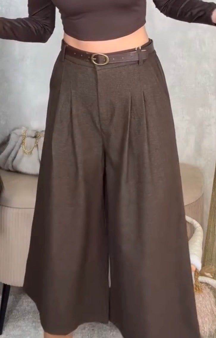 Pantalón corsario marrón