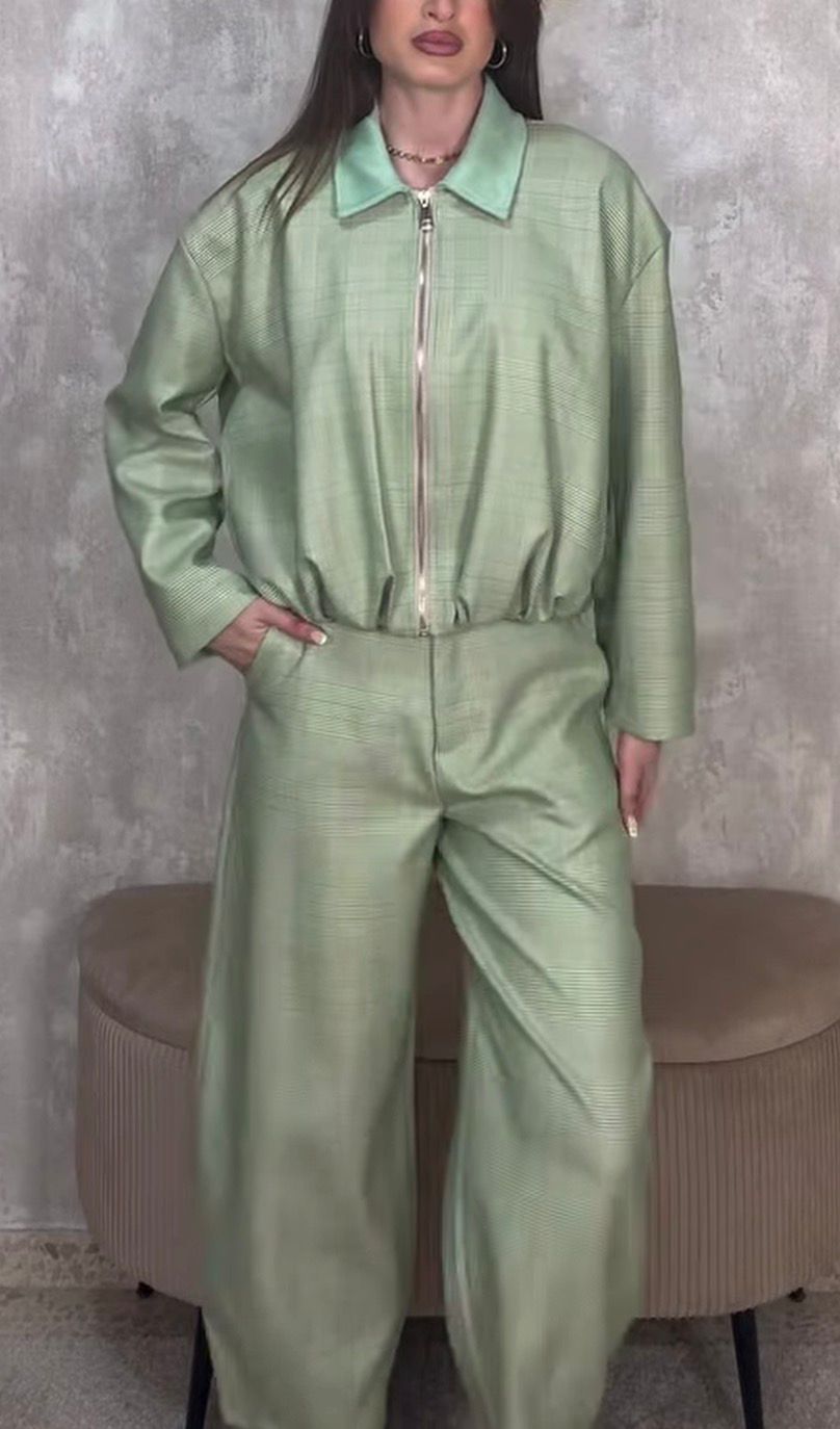 Conjunto Chaqueta y Pantalon Verde