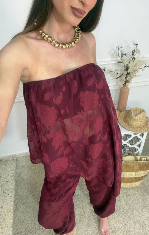 Conjunto Asimétrico Burdeos