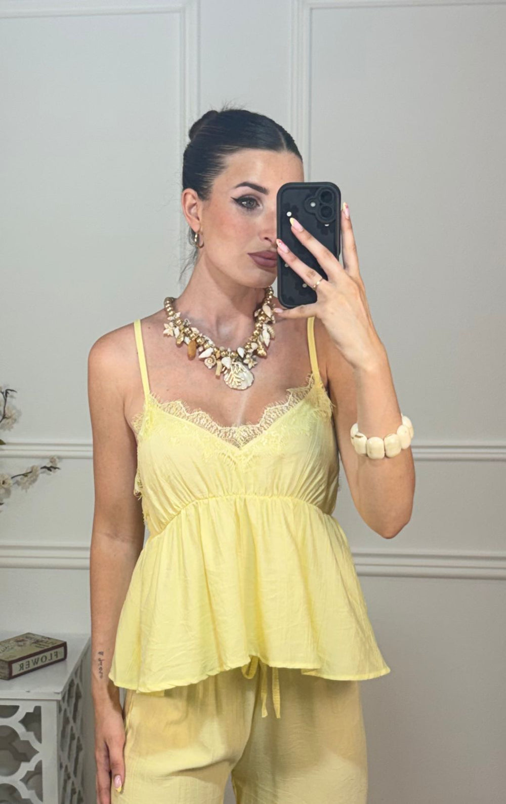 Top Encaje Camisero Amarillo