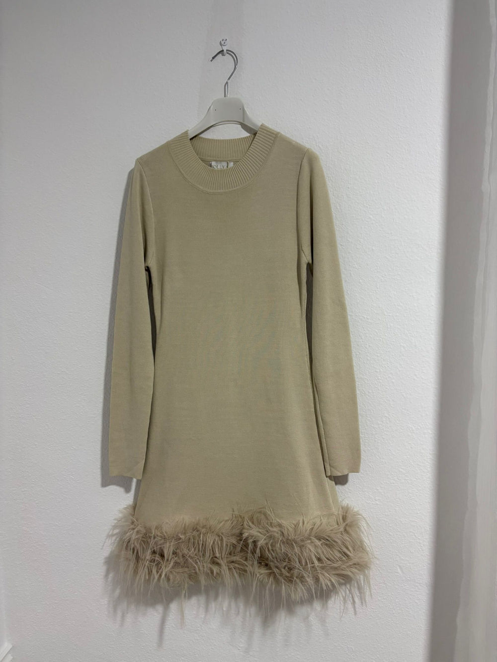 Vestido plumas